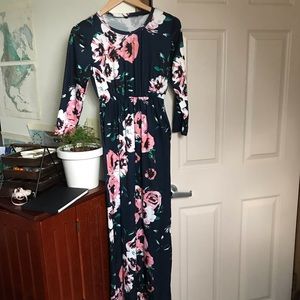 ‼️SOLD‼️ on mercari—Floral Maxi Dress
